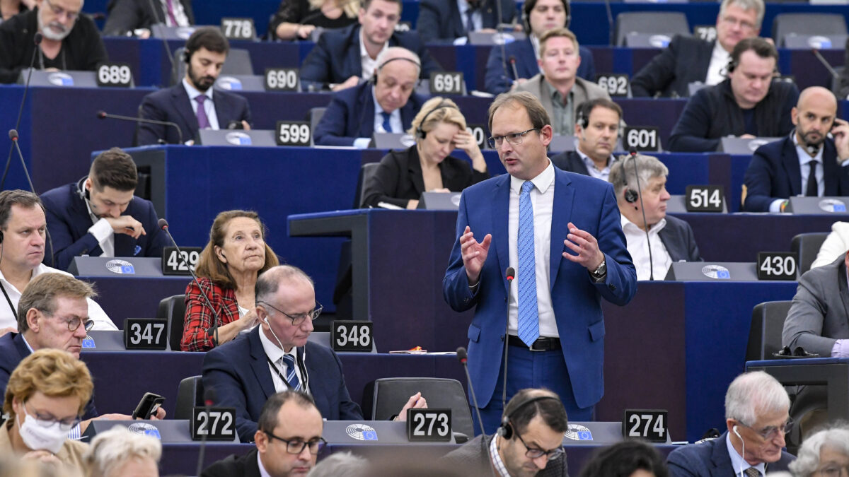 ‘Een dienstbare EU die zorgt voor veilige onlinewereld’